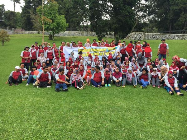 Gathering and Team Building untuk Balai Besar POM Surabaya di Kebun Raya Bedugul